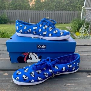 NWT Minnie Mouse Keds